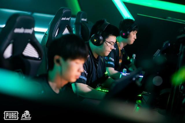 吸引了所有 吸引了所有